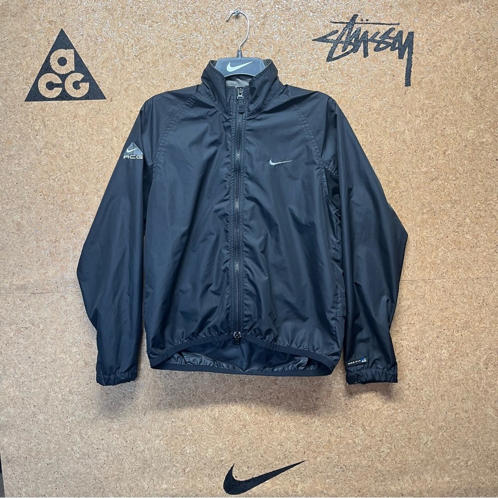 Vintage Nike ACG Black Packable Windbreaker Womens Size S - Picture 2 of 12